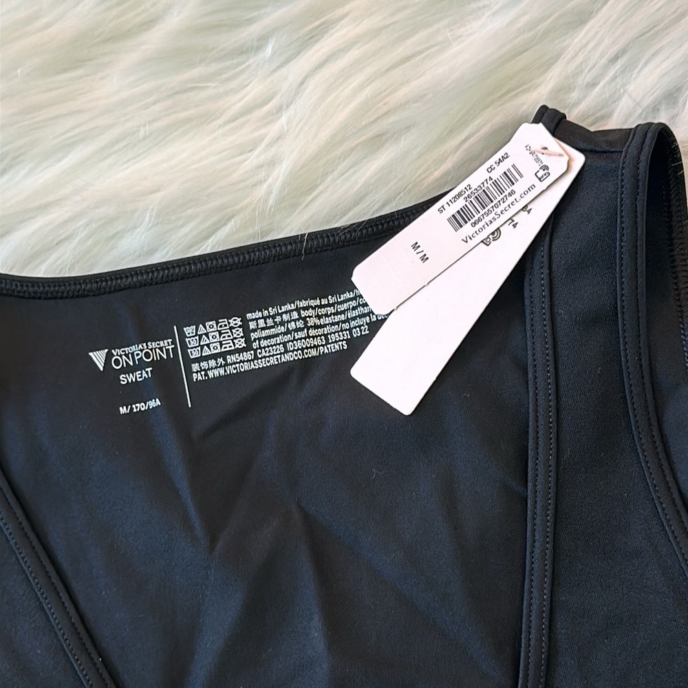 Victoria’s Secret On Point Crop Ruched Front Tank Top - Picture 4 of 5
